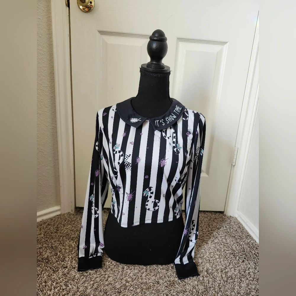 Spirit Halloween Beetlejuice Black White Striped Crop Top Peter Pan Collar L